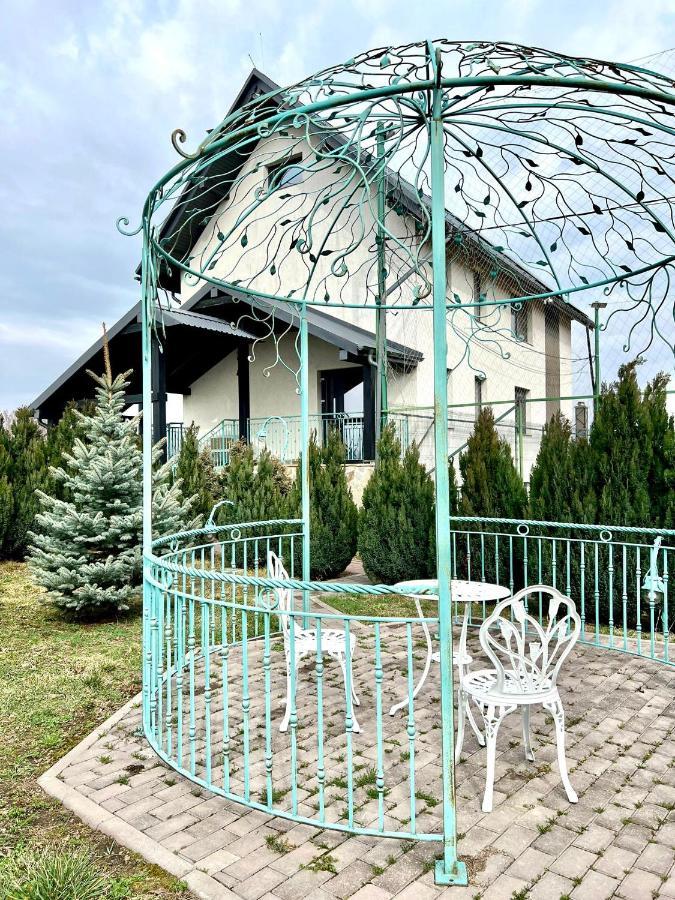 Апартаменты Green Oasis Stolniceni-Prajescu Экстерьер фото